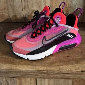 Nike Air Max 2090 sneakers in the "Iced Lilac" colorway